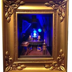 Best Pirce ???? Disney Gallery Of Light - Haunted Mansion - Madame Leota ✨